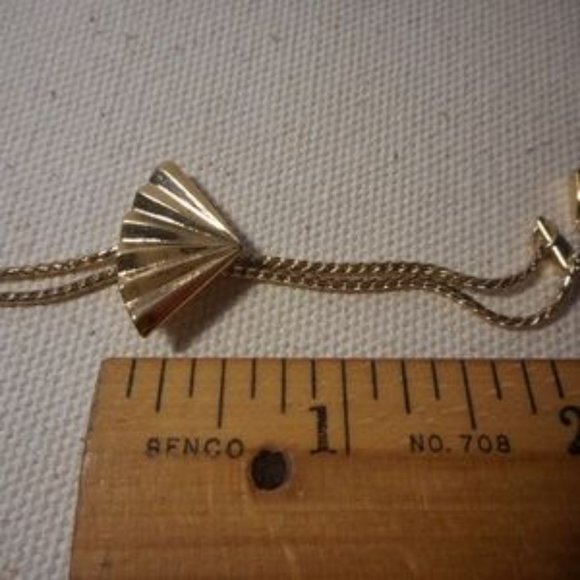 "Gold Tone Fan Lariat Necklace " - Picture 7 of 8